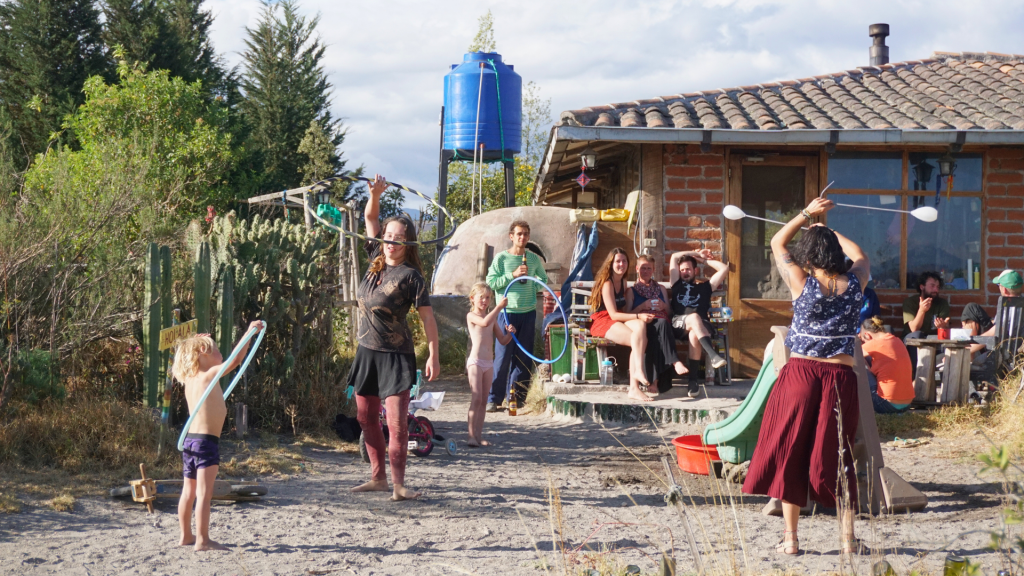 Dancing and malabares