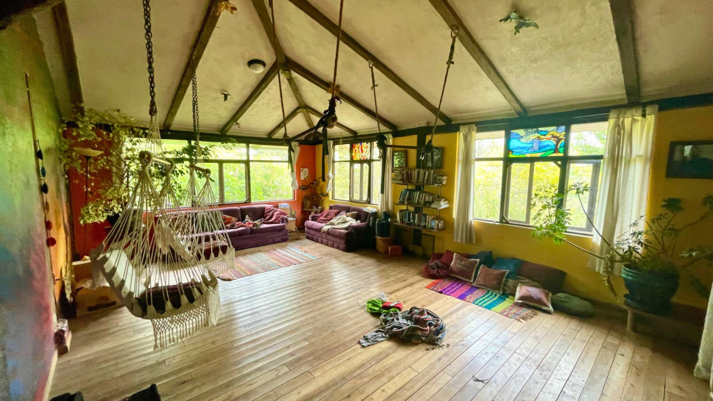 Yoga and meditation room (2)